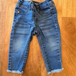 Joe’s Jeans 12mo Jeans with Frayed Hem